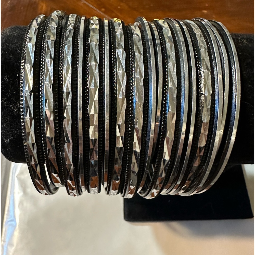 💎Black/Silver Bangle bracelets